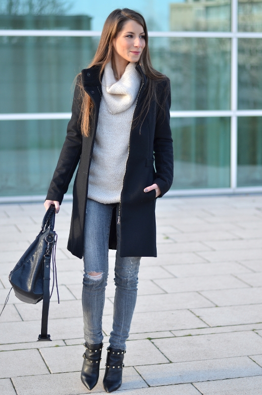 Outfit Valentino Rockstud Ankle Boots Skinny Jeans & Zara Mantel schwarz 9