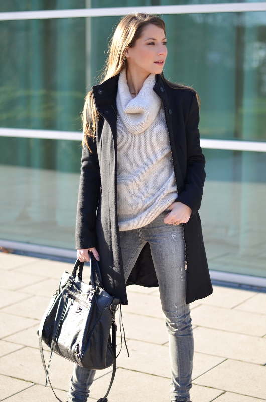 zara mantel outfit fashionblog coat style valentino rockstud ankle boots