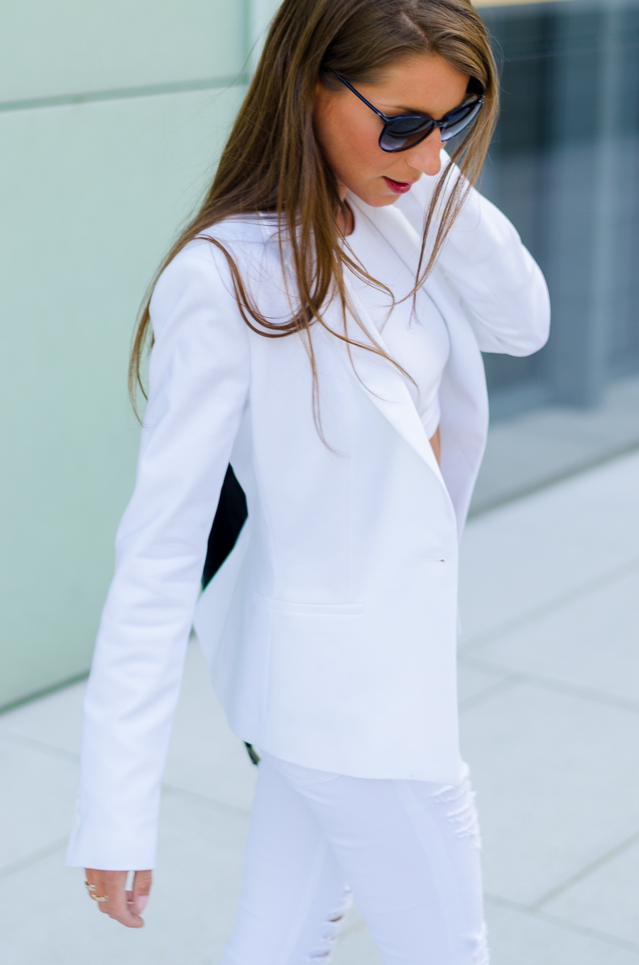 clean and all white summer outfit style blog