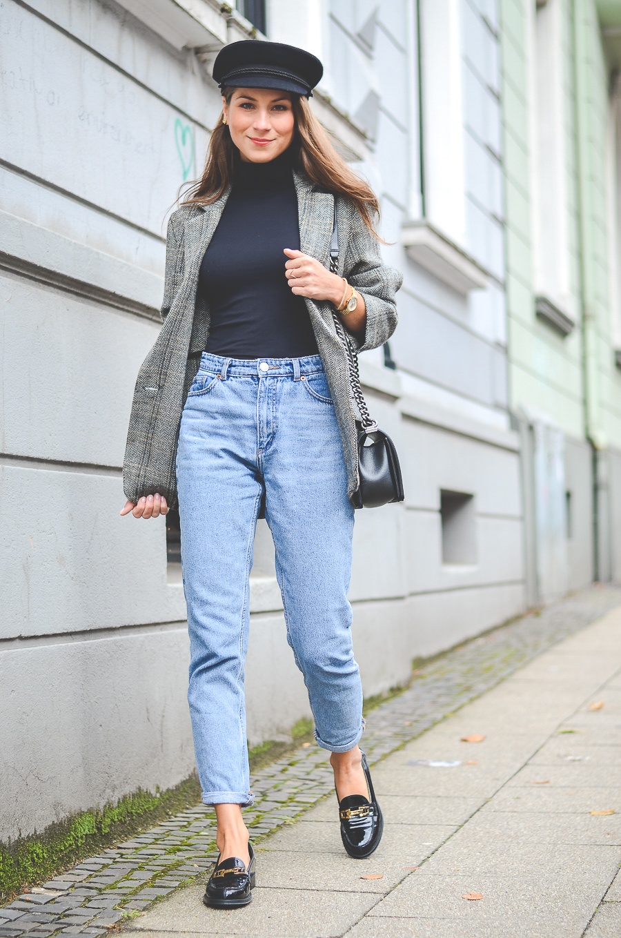 Outfit Mom Jeans Neue Loafers Von Tod S
