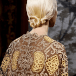 Festtagsfrisuren kordeln frisur Valentino runway