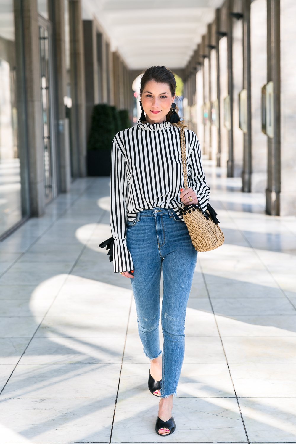 statement sleeves stripes top earrings zara jeans flats basket bag casual chic outfit modeblog