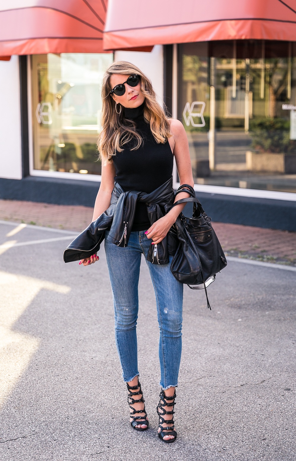 turtleneck top outfit simple summer skinny jeans heels