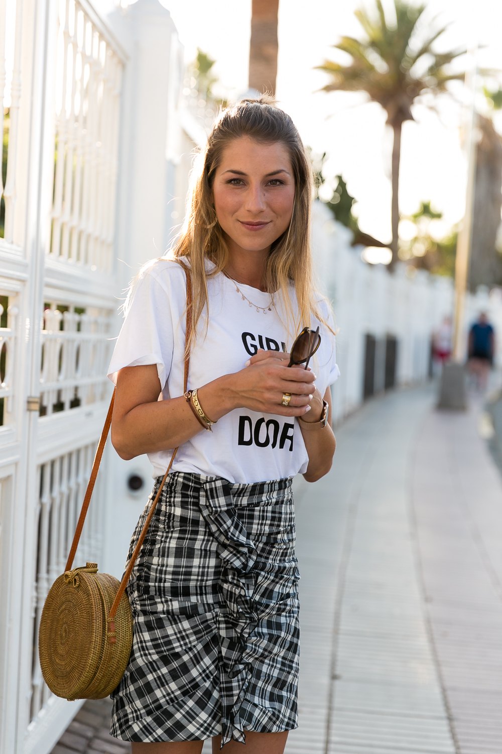 statement t-shirt outfit checkered skirt summerlook fashion trends 2017 straw bag blog
