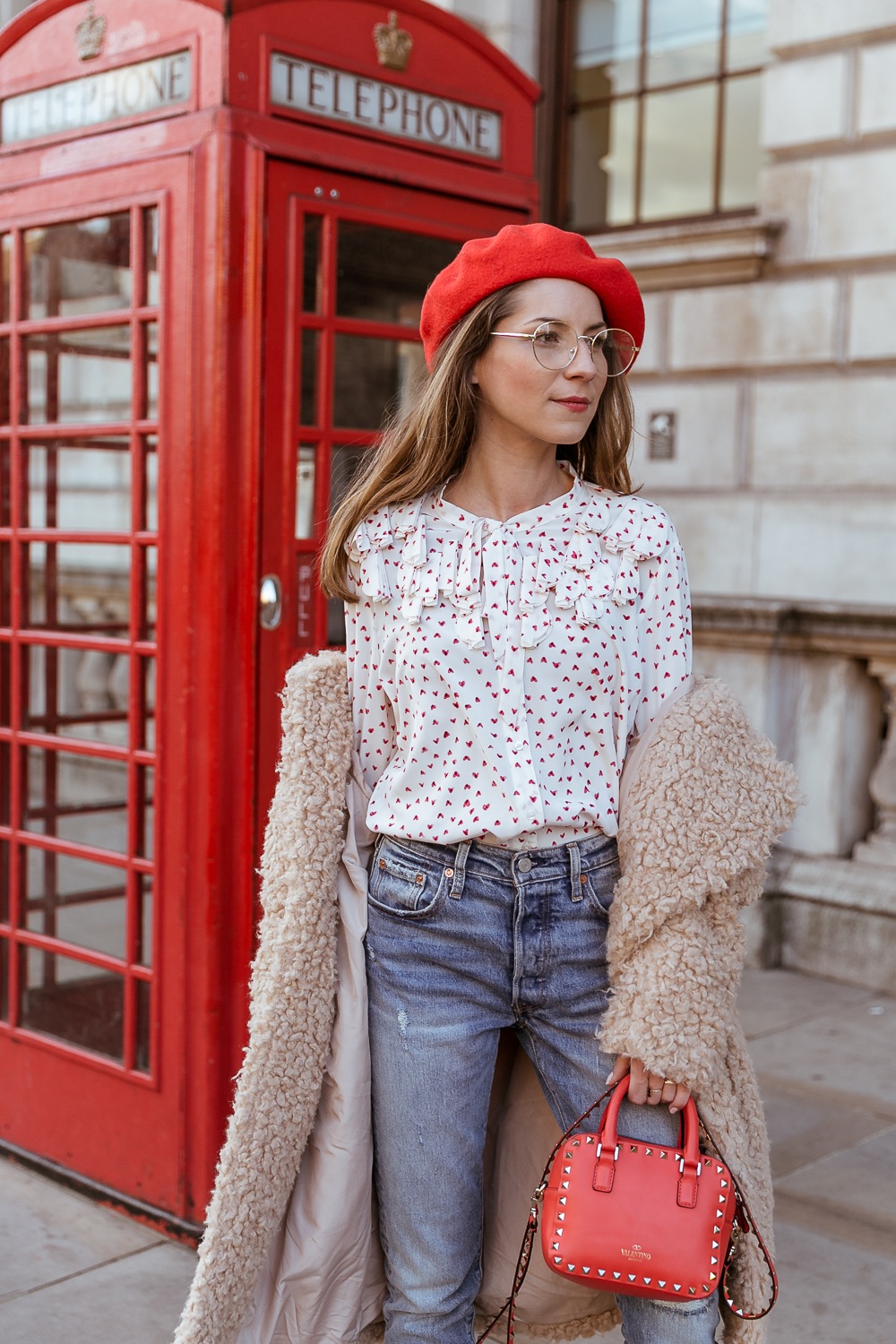 teddy coat levis 501 jeans red hat steffen schraut blouse hearts red valentino bag outfit street style london white boots veja du 3